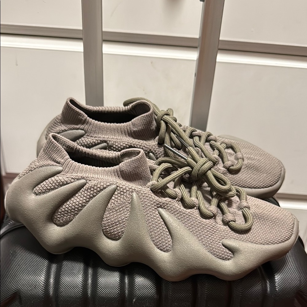 Stylish Beige Sneakers